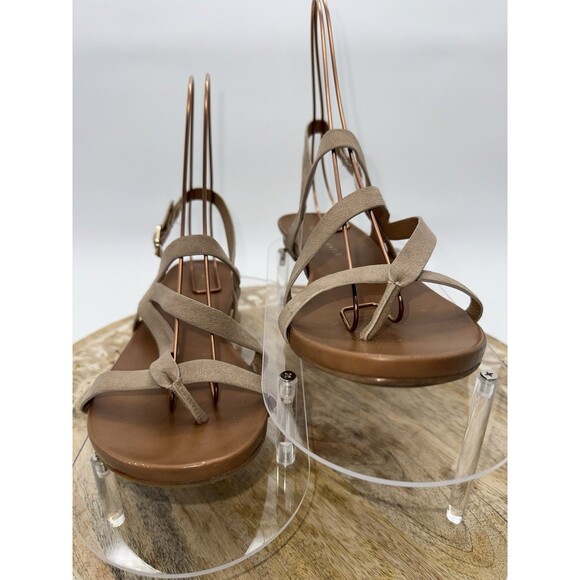 Kelly And Katie Strappy Flat Sandals Flip Flop Toe Wedge Size 9 Tan Brown Buckle - Picture 2 of 7